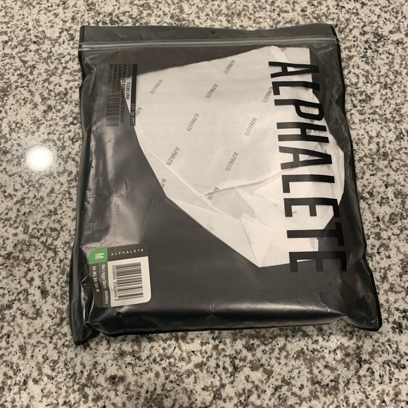 Alphalete Shorts - Picture 3 of 3